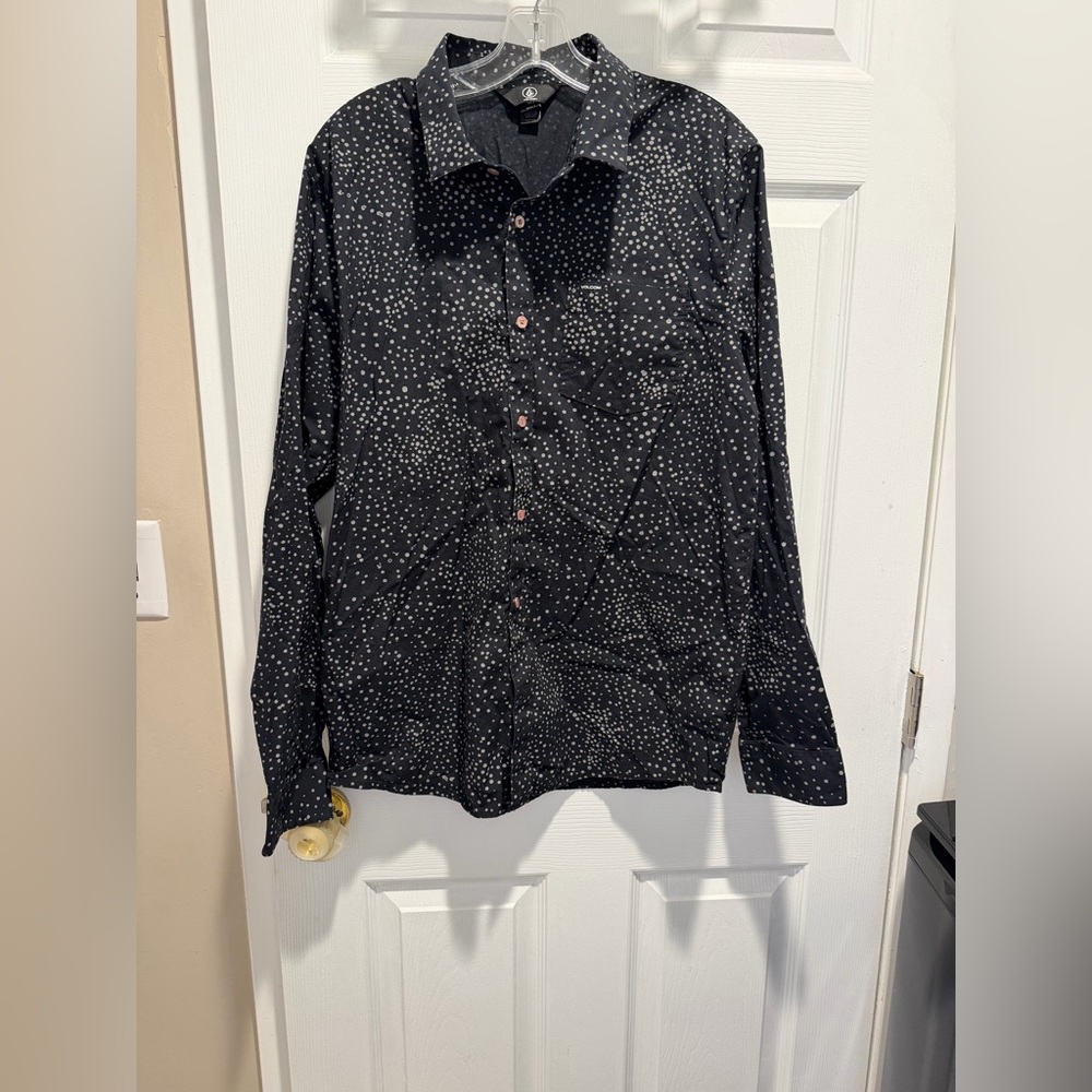 VOLCOM Black Grey Polka Dotted Button Up Shirt